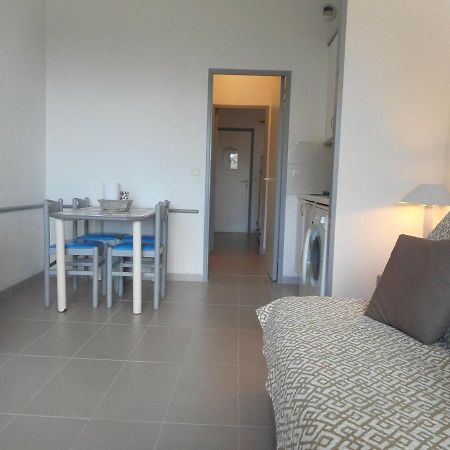 Studio Renove En Bord De Mer Avec Terrasse, Parking Et Wifi A Villeneuve-Loubet - Fr-1-252A-29 Exteriér fotografie