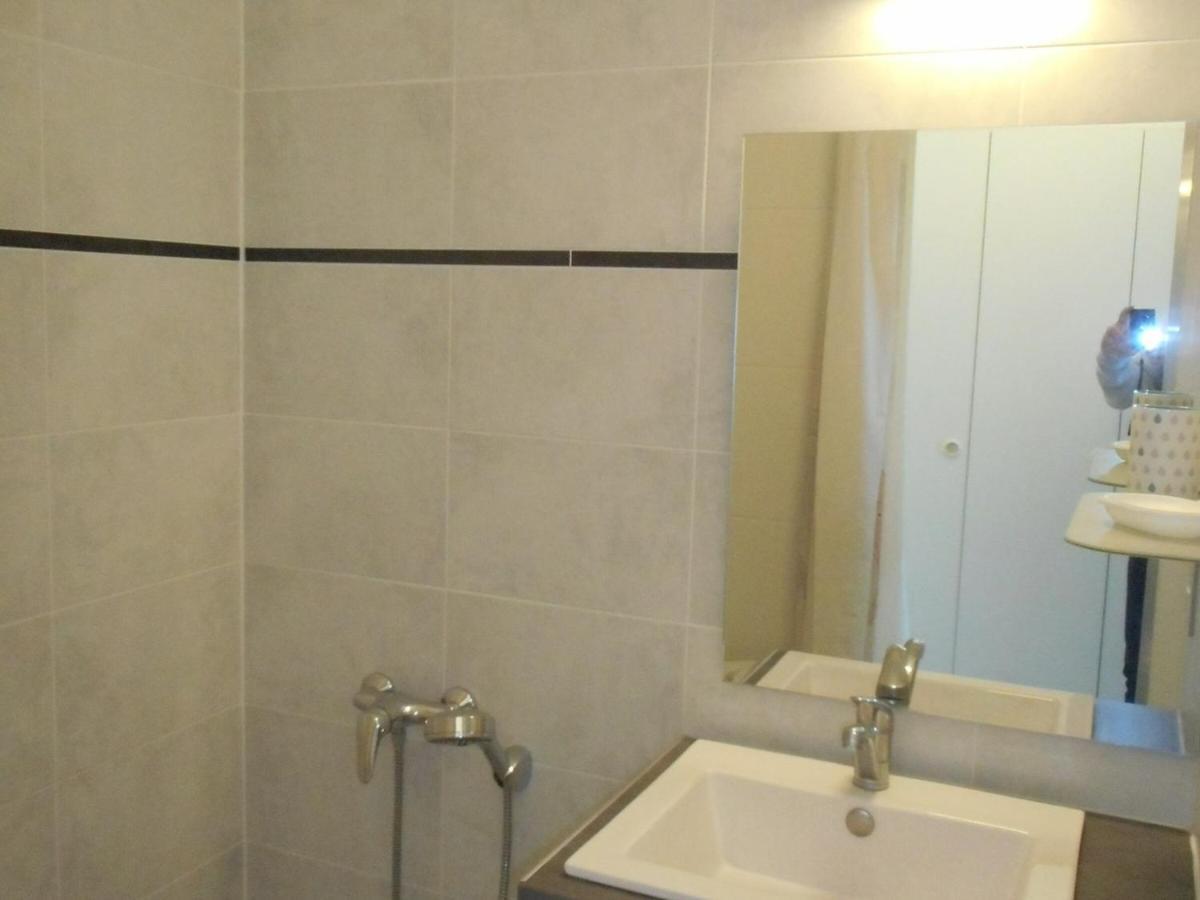 Studio Renove En Bord De Mer Avec Terrasse, Parking Et Wifi A Villeneuve-Loubet - Fr-1-252A-29 Exteriér fotografie