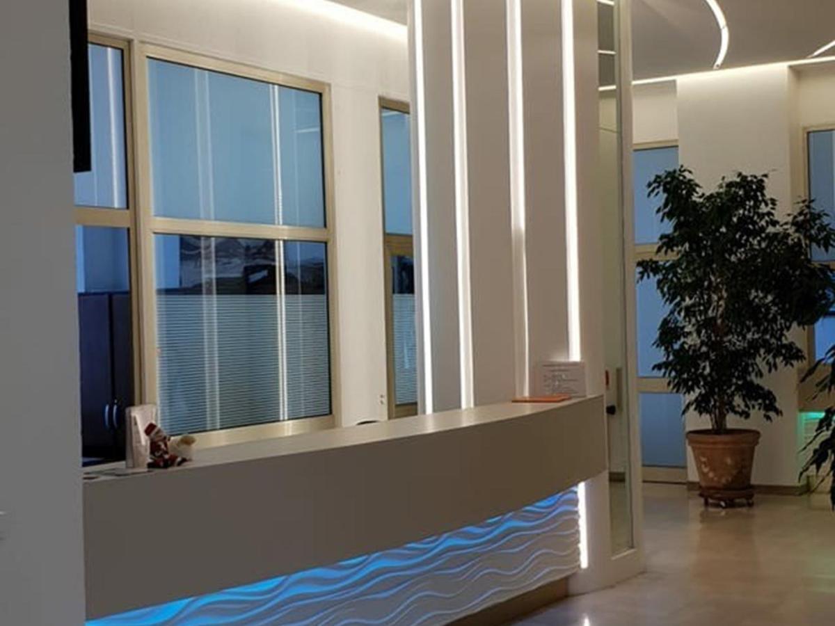 Studio Renove En Bord De Mer Avec Terrasse, Parking Et Wifi A Villeneuve-Loubet - Fr-1-252A-29 Exteriér fotografie